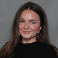 Headshot of Ava Yon