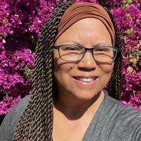 Lydia Oliver headshot