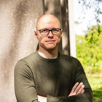 Headshot photo for Sasha Eisenman