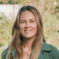 Headshot photo for Jenny Jones