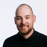 Headshot photo of Nik Braun