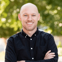 headshot photo for Aaron Bridges