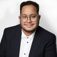 Headshot photo of Javier Ortiz