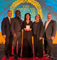 LAF's Barbara Deutsch and 4 past presidents receiving the ASLA Award of Excellence